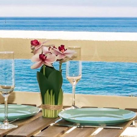 Beachfront Apartment In Ла-Кала-де-Михас Экстерьер фото