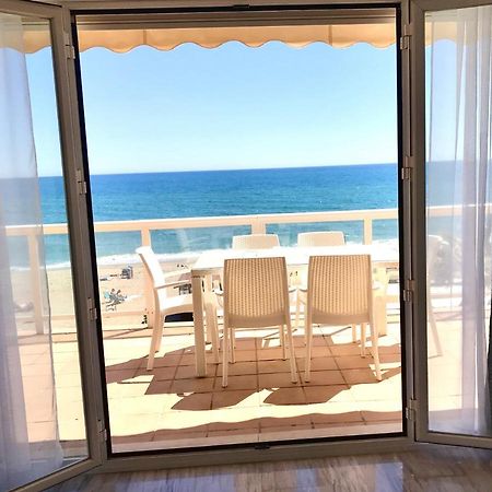 Beachfront Apartment In Ла-Кала-де-Михас Экстерьер фото