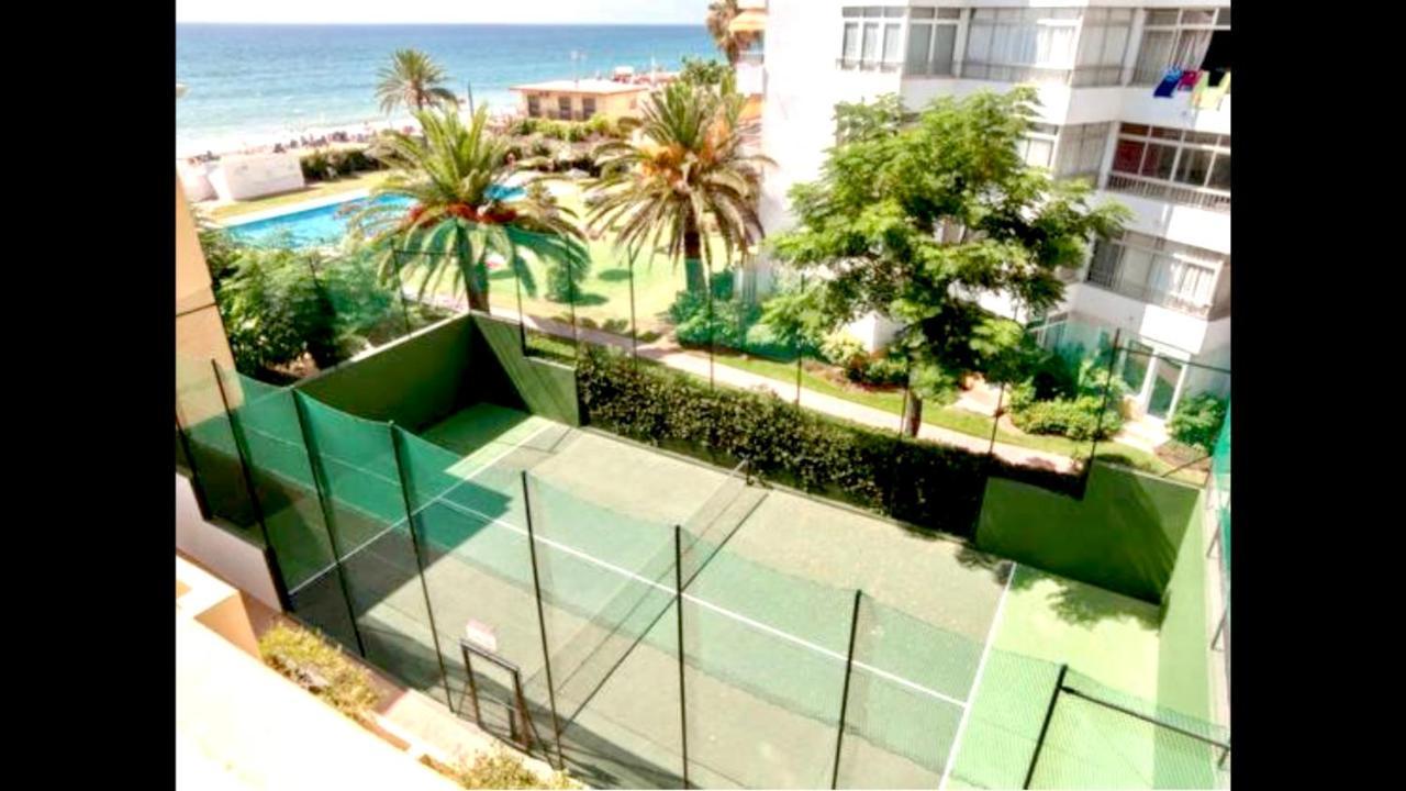 Beachfront Apartment In Ла-Кала-де-Михас Экстерьер фото