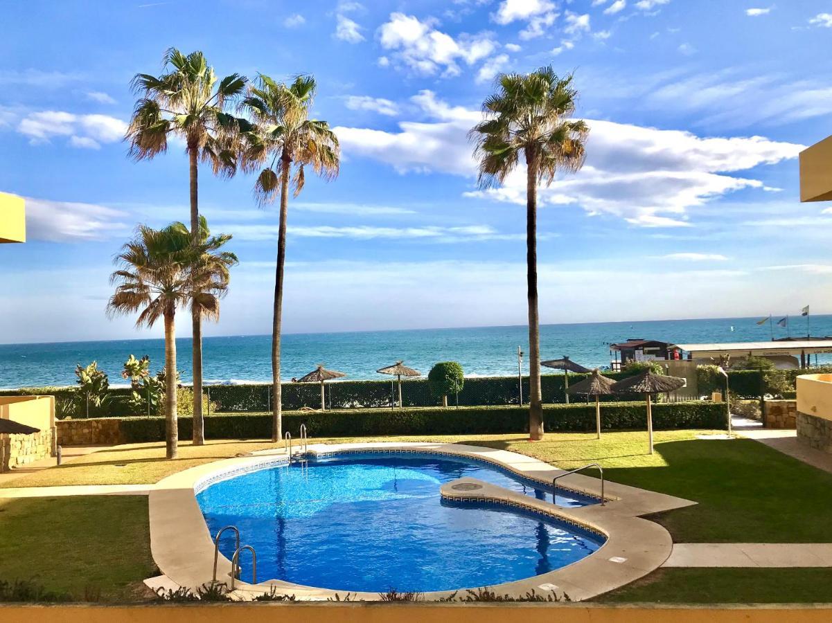 Beachfront Apartment In Ла-Кала-де-Михас Экстерьер фото
