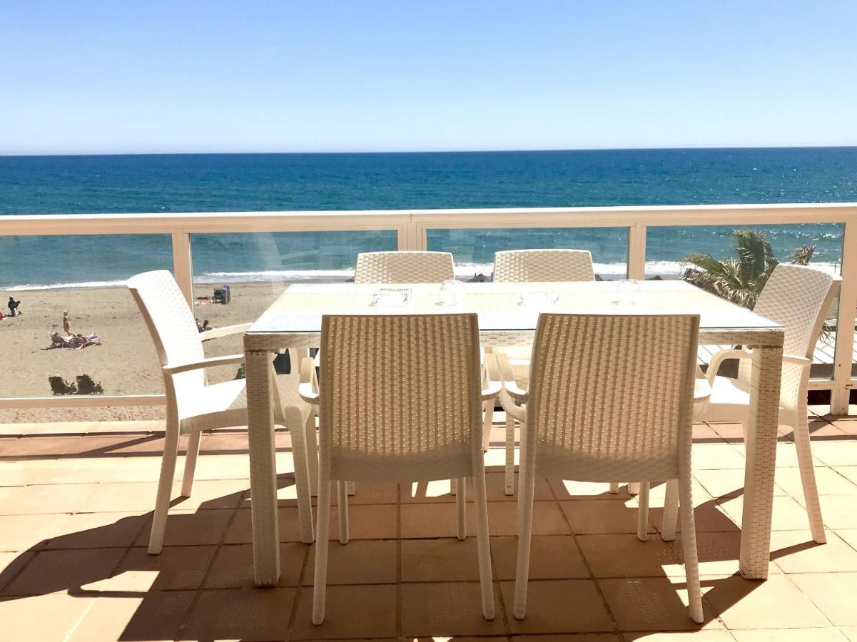 Beachfront Apartment In Ла-Кала-де-Михас Экстерьер фото