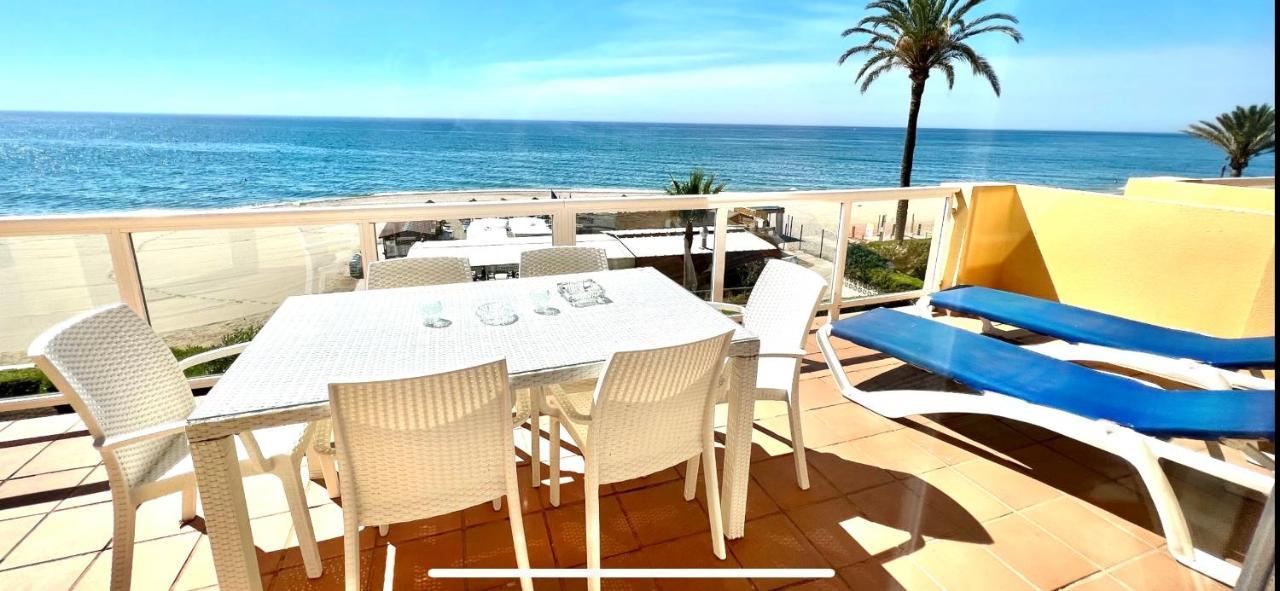 Beachfront Apartment In Ла-Кала-де-Михас Экстерьер фото