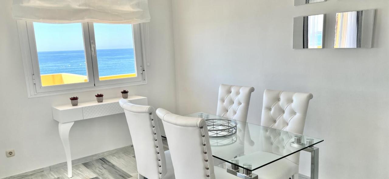 Beachfront Apartment In Ла-Кала-де-Михас Экстерьер фото