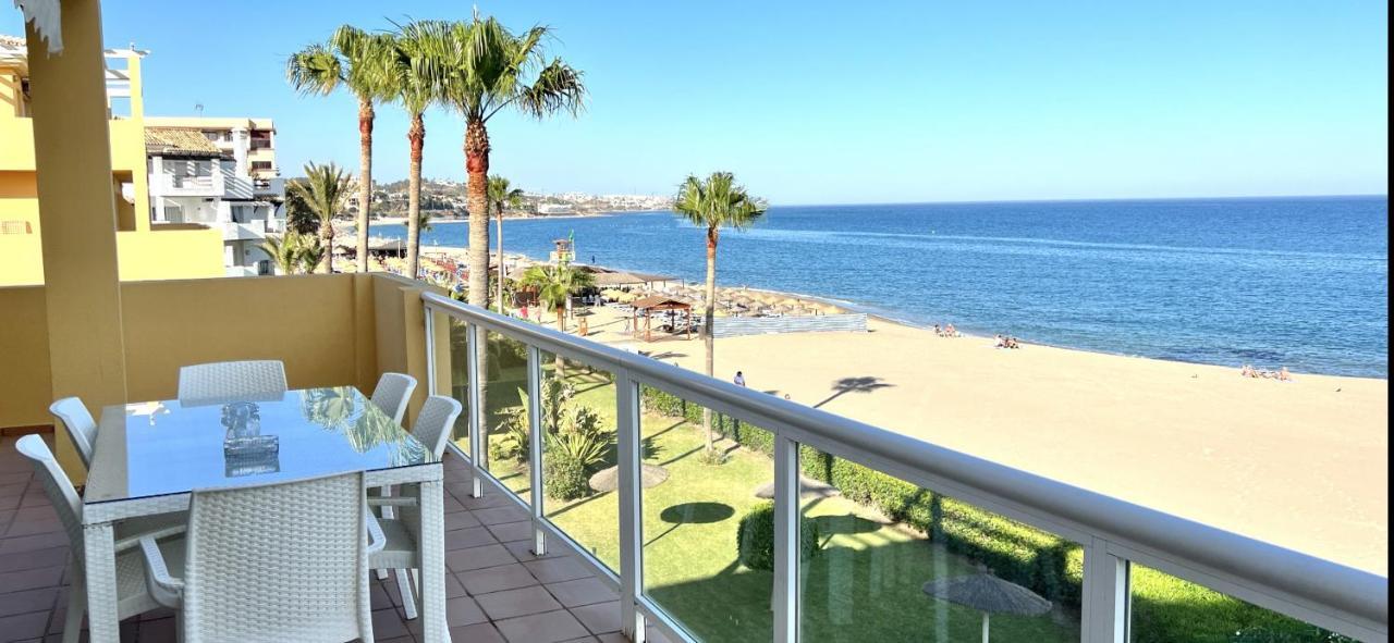 Beachfront Apartment In Ла-Кала-де-Михас Экстерьер фото