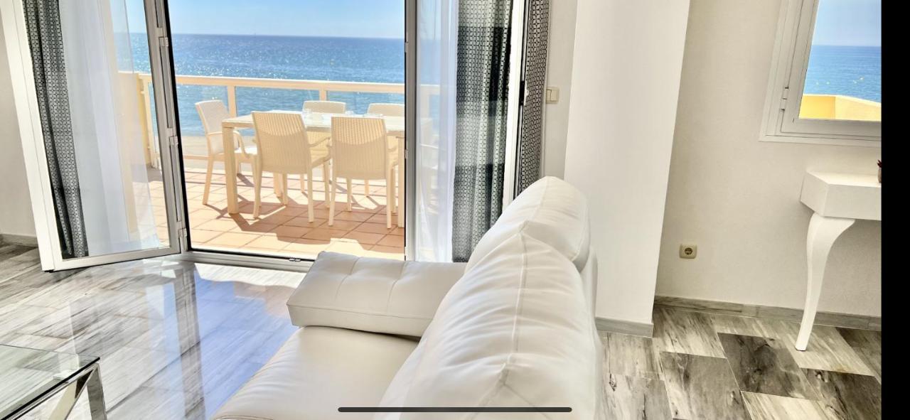 Beachfront Apartment In Ла-Кала-де-Михас Экстерьер фото